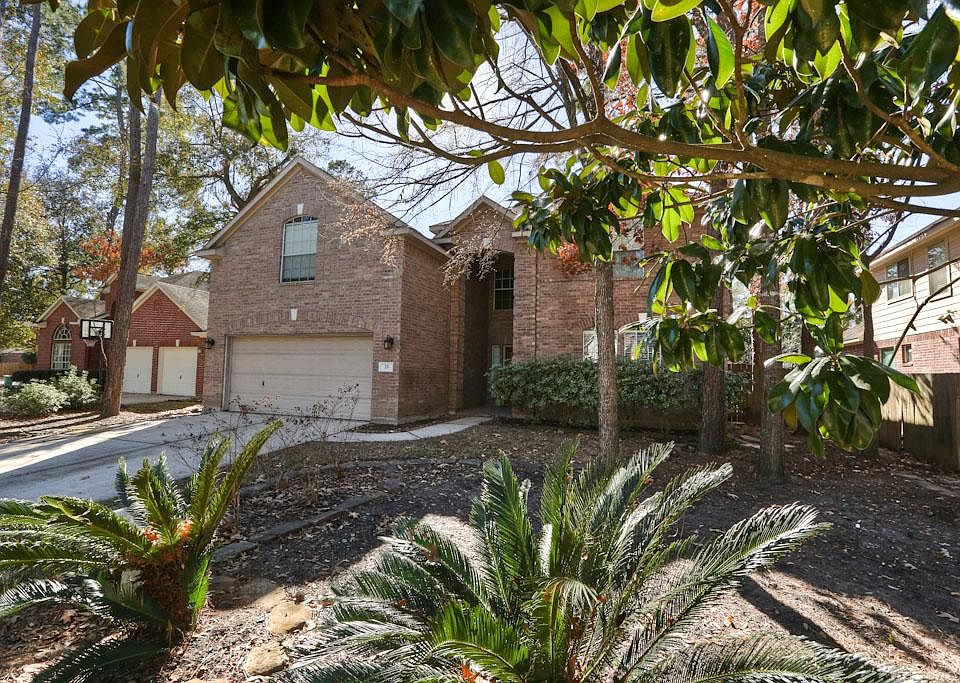 A truly beautiful home in Harpers Landing. Plenty of room for your guest to park.