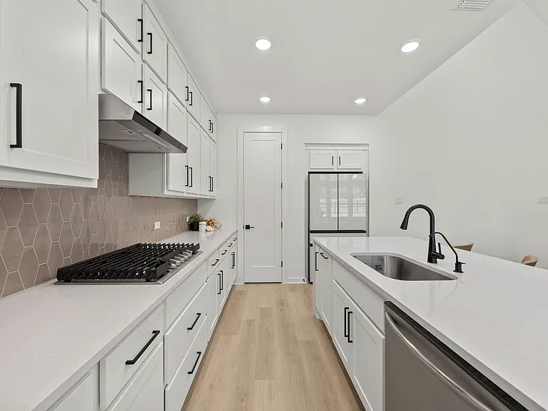 6000 Sean Paul Ln — Photo 6