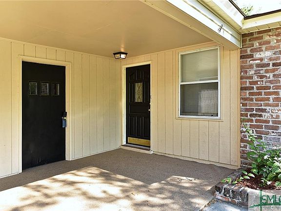 4th image of 8611 Clarke Ave