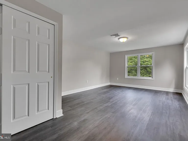 519 Linton Hill Rd — Photo 18