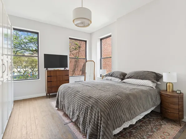 7 East 129th Street image 15 of 25