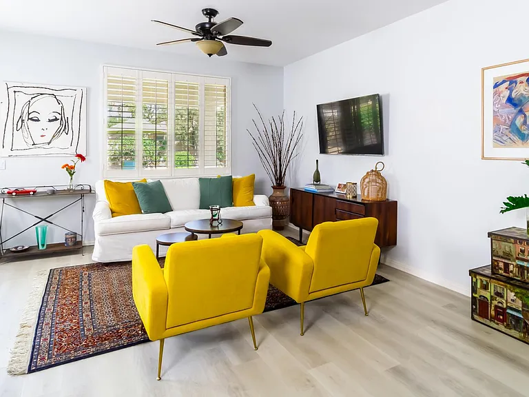 81098 Avenida Vidrio — Photo 4