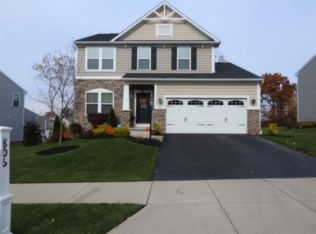 806 Balmoral Ct, Coraopolis, PA 15108