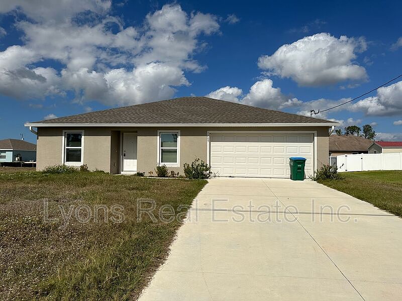 1st image of 1705 NE 33rd Ln