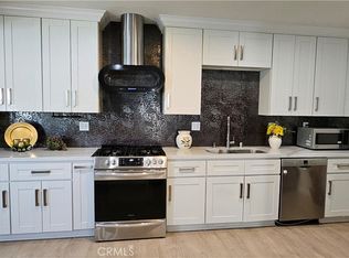 17912 Gridley Rd, Artesia, CA 90701