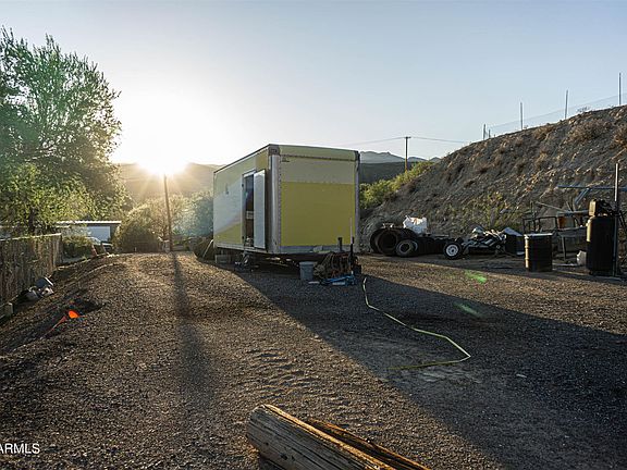 4th image of 33765 S Davenport Ln