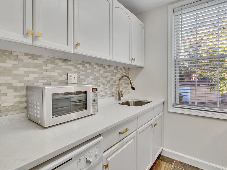 220 N Thomas St #2203 — Photo 8