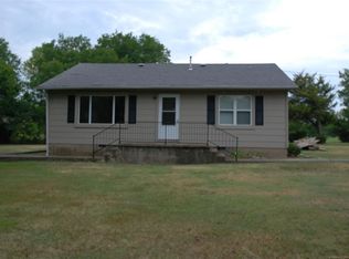 1020 N Lynn Lane Rd, Catoosa, OK 74015