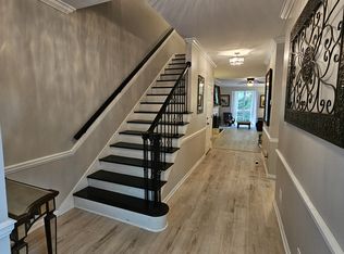 42 Willow Gln, Atlanta, GA 30342