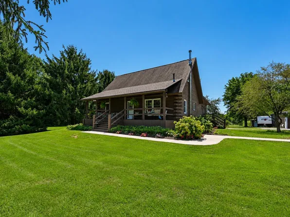 13628 E 9000n Rd, Grant Park, IL 60940