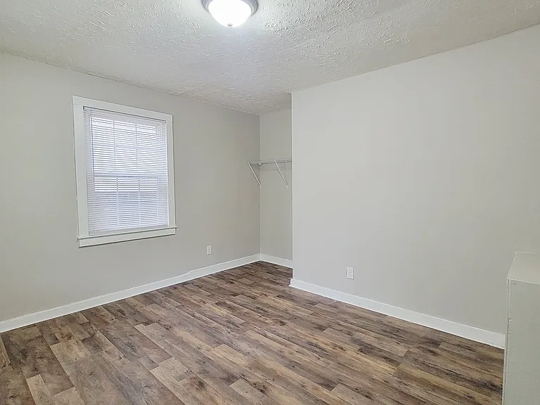 417 Pine St — Photo 11