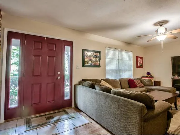 106 Chapel Dr, Tallahassee, FL 32304