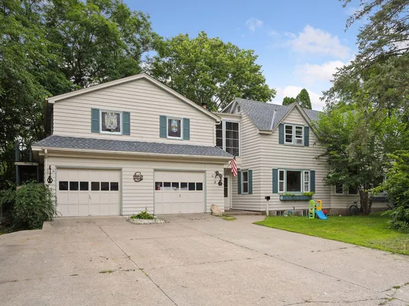 411 8th Ave S, Princeton, MN 55371