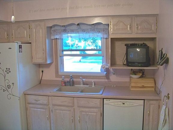 Sinke and dishwasher