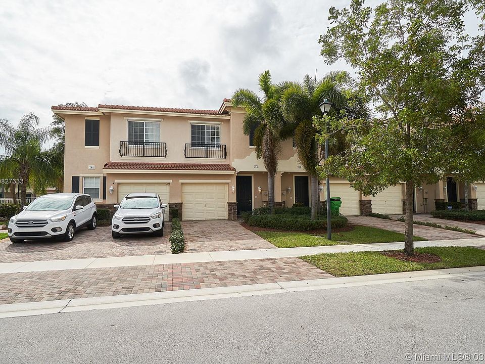 1st image of 263 Las Brisas Cir #263