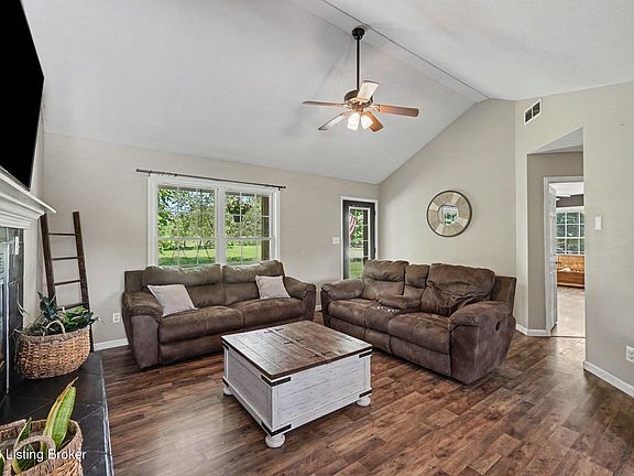 5th image of 3455 Christianburg Rd