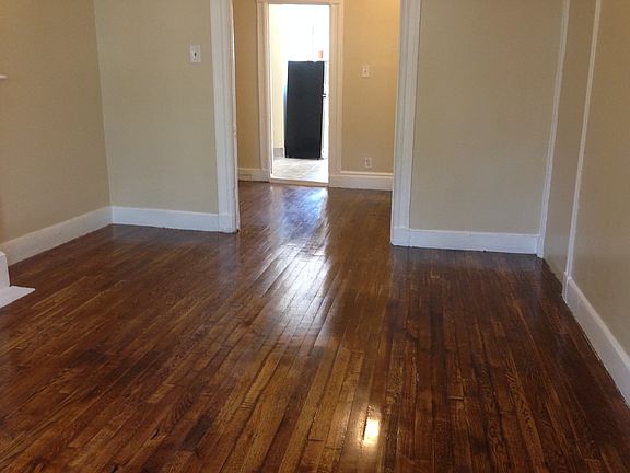 4th image of 486 1/2 7th Ave APT 3