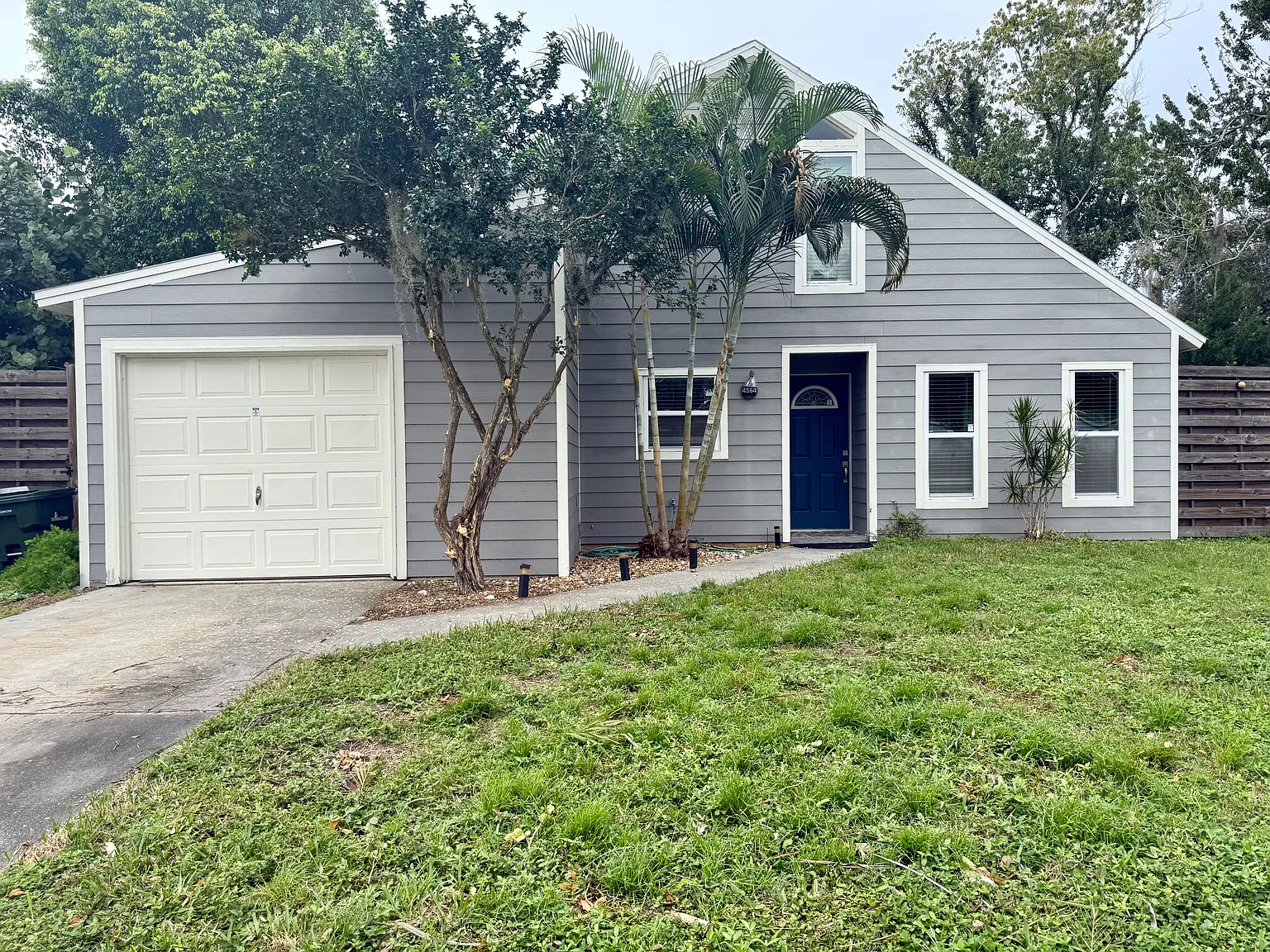 3 bed, 1276 sqft, $2,900 — Photo 2
