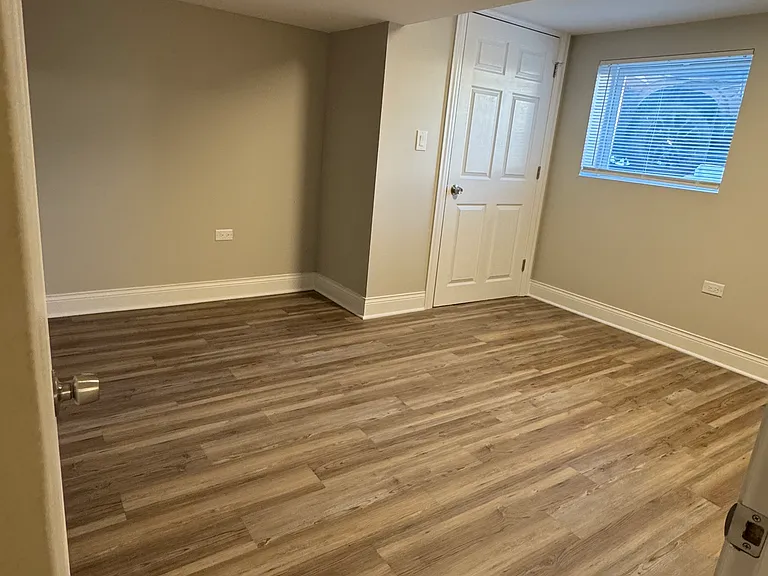 512 Yates Ave — Photo 14