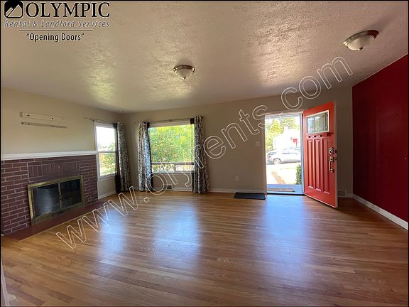 Living Room_09272020
