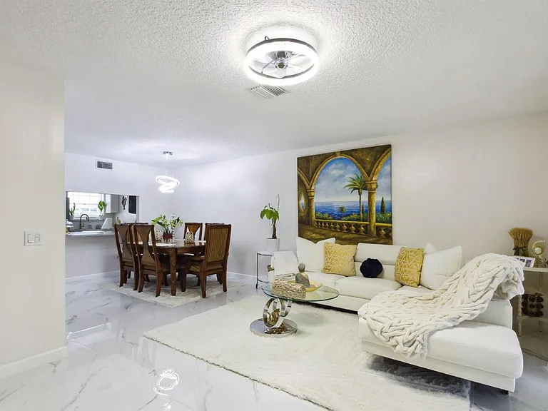 368 Waterside Dr — Photo 5