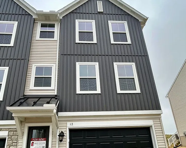 12 Meredith Way — Photo 1
