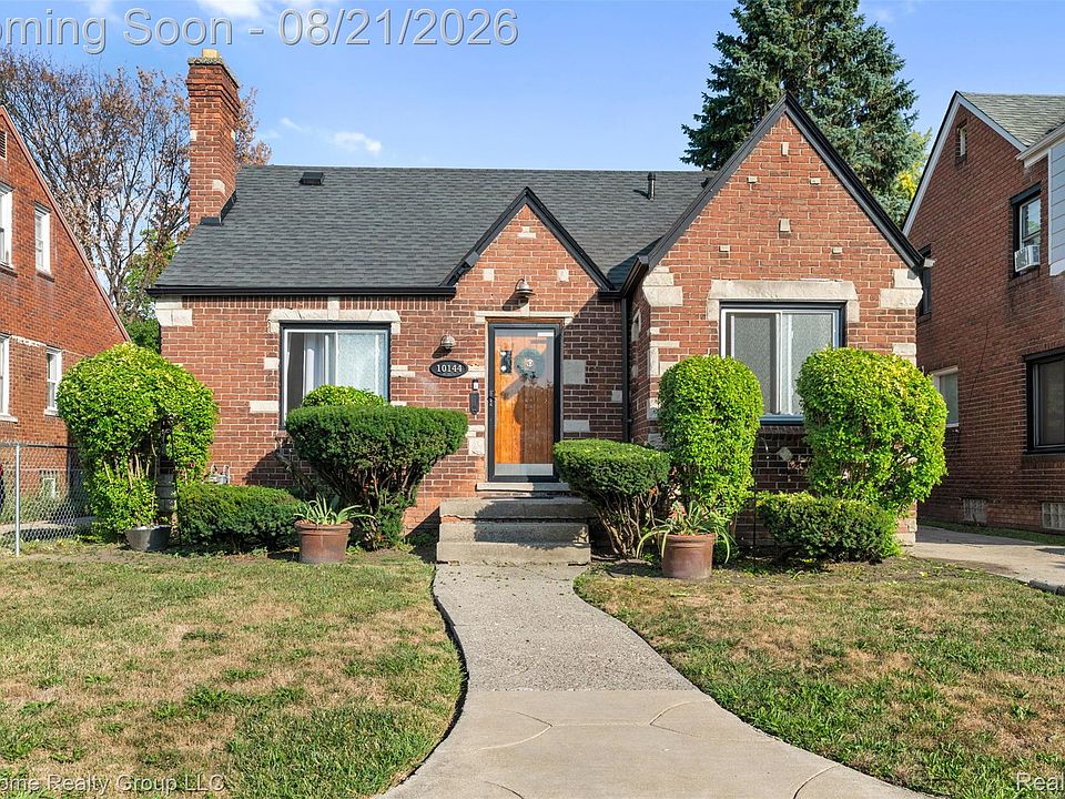1st image of 10144 Beaconsfield St