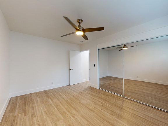 3rd image of 400 N Los Robles Ave