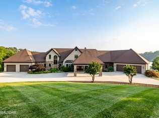 129 Indian Shadows Dr, Maryville, TN 37801