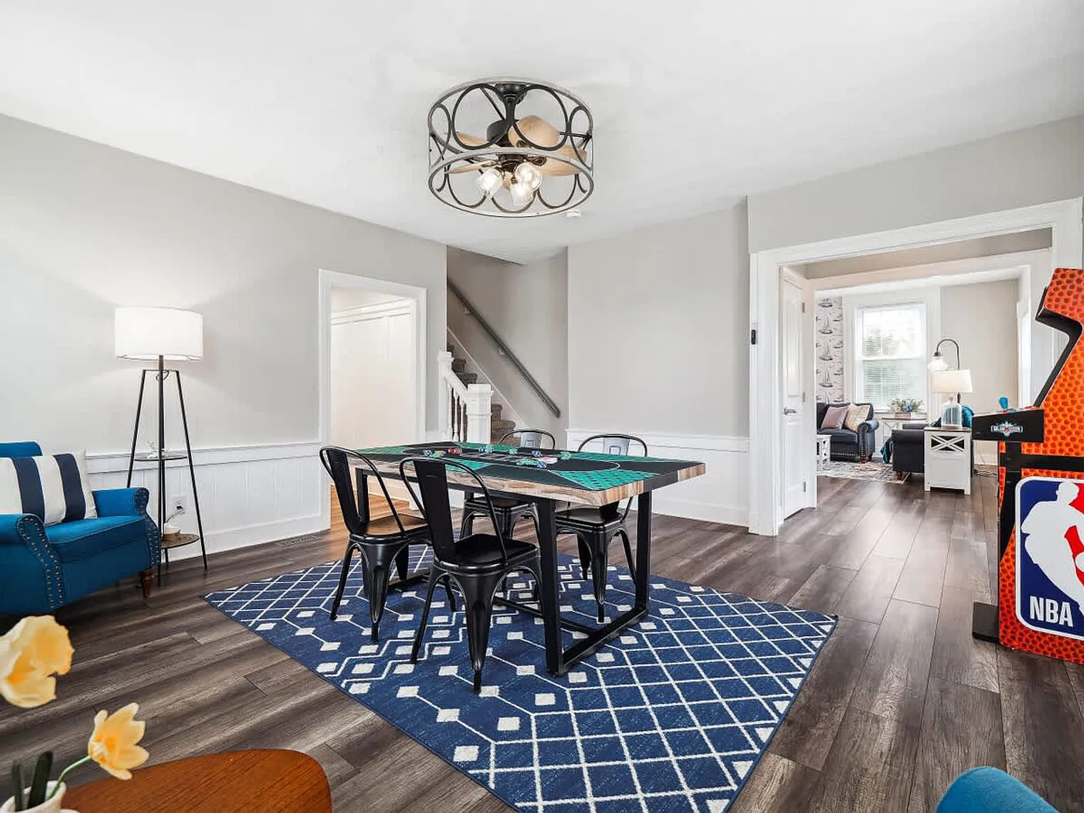5 bed, 3.0 bath, 3509 sqft, $5,400 — Photo 4