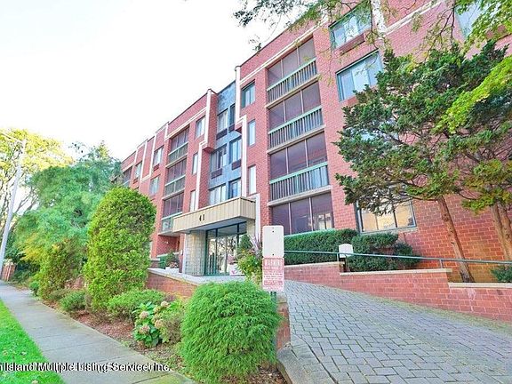 2nd image of 41 Wellington Ct APT 1J