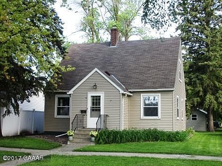 1st image of 109 E 7th St