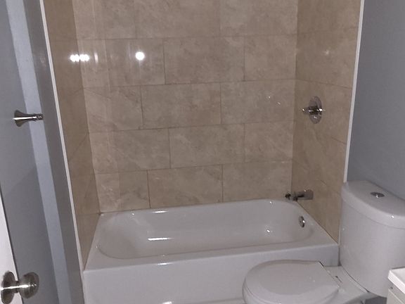 4th image of 1125 Harlem Ave #1