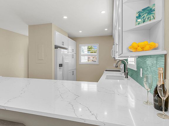 5th image of 860 Panama Ct Unit 101