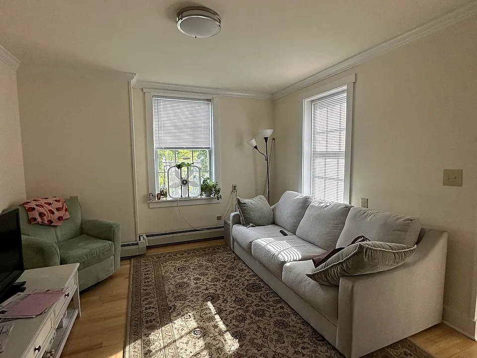 233 Pearl St #2