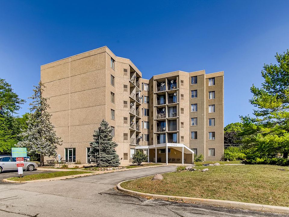 1st image of 1750 N Marywood Ave APT 515