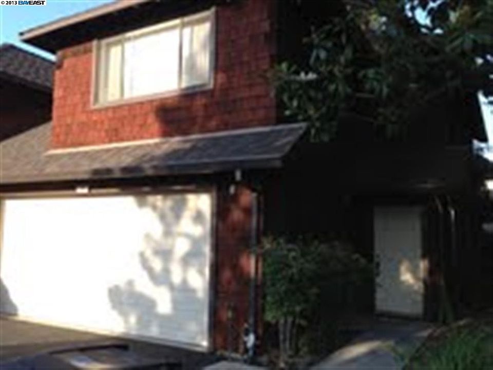 1st image of 2596 Village Dr