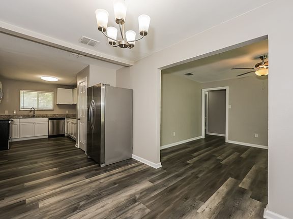 2nd image of 3110 Nutting Dr