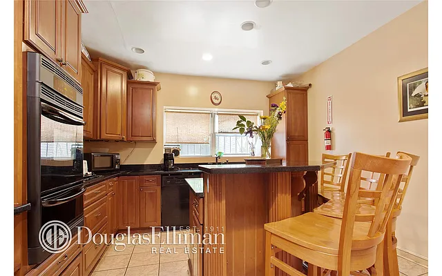 Sold by Douglas Elliman | media 36