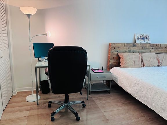 4th image of 800 N Miami Ave #206