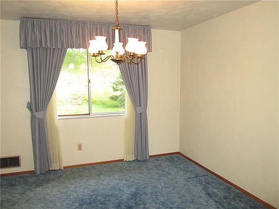 4th image of 5822 Glen Hill Dr