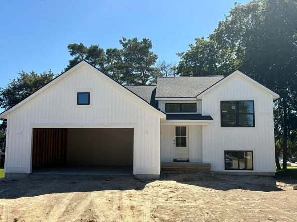 3308 Allen St, Hudsonville, MI 49426