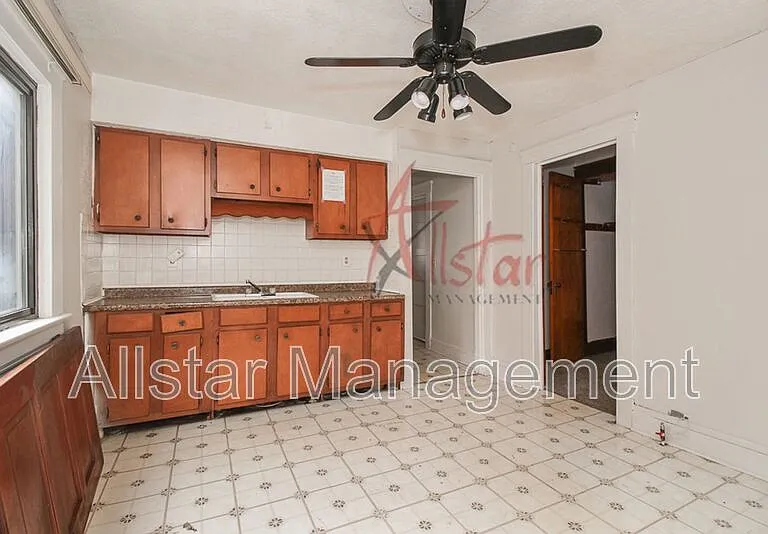 2203 Tate Ave — Photo 7