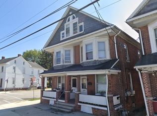 447 York St FLOOR 2, Hanover, PA 17331