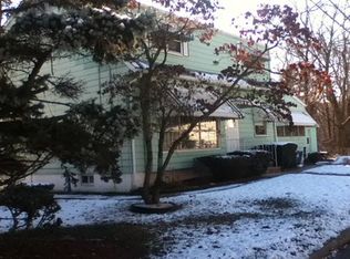 1393 Hubert Ter, Teaneck, NJ 07666