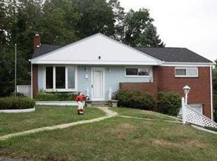 1717 Phillips Dr, Pittsburgh, PA 15241