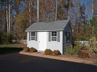 8474 Woodrow Wilson Ln, Gloucester, VA 23061