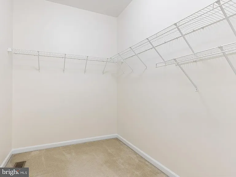 365 Plato Pl — Photo 6