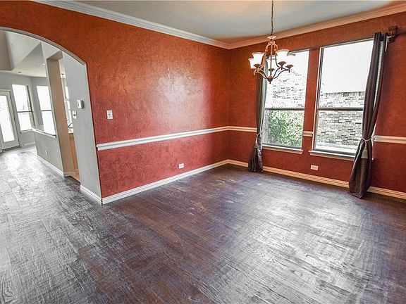 5th image of 2803 Truman Dr