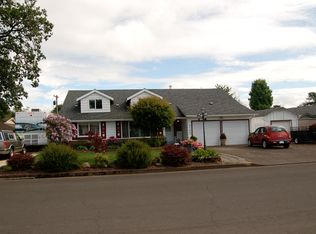 3120 N Shore Dr SE, Albany, OR 97322